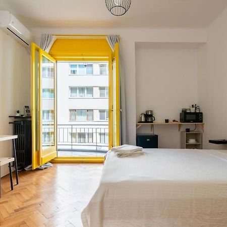Quiet And Classic Studio With Cismigiu Park View Bucharest Exterior photo